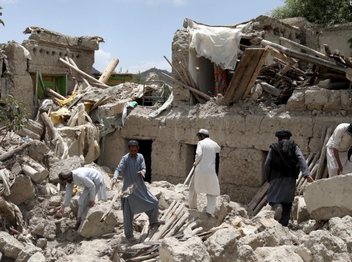 Afghanistan Akhir Pencarian Penyintas Gempa Bumi