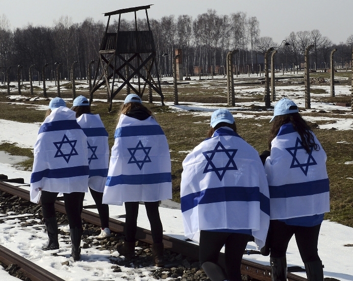 Polandia Ingin Aturan Formal Bagi Studi Wisata Holocaust Pelajar Israel