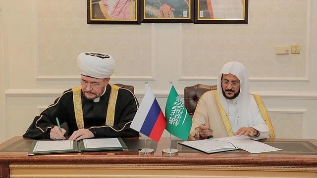 Jalin Kerjasama, Arab Saudi akan Latih Dai untuk Rusia